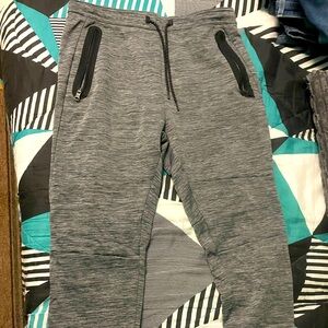 Men’s joggers